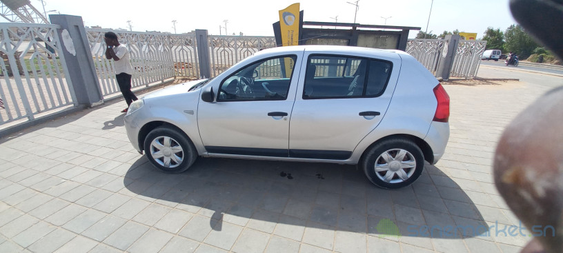 dacia-sandero-big-1