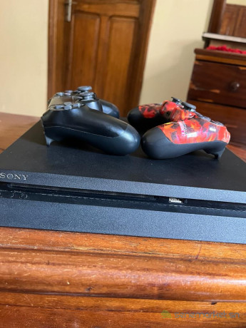 playstation-4-slim-500go-big-1