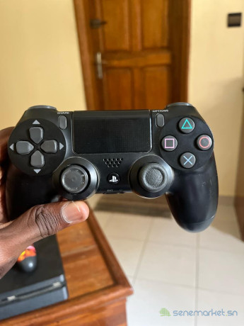 playstation-4-slim-500go-big-3