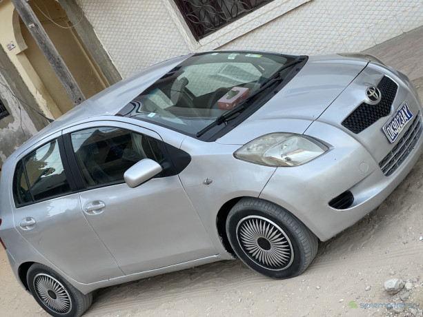 toyota-yaris-big-0