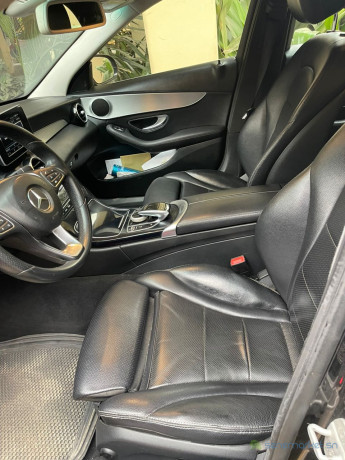 mercedes-benz-c220-automatique-diesel-2017-big-3