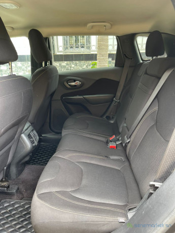 jeep-cherokee-2016-essence-automatique-big-4