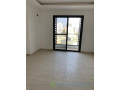 appartement-luxueyx-au-point-e-small-1