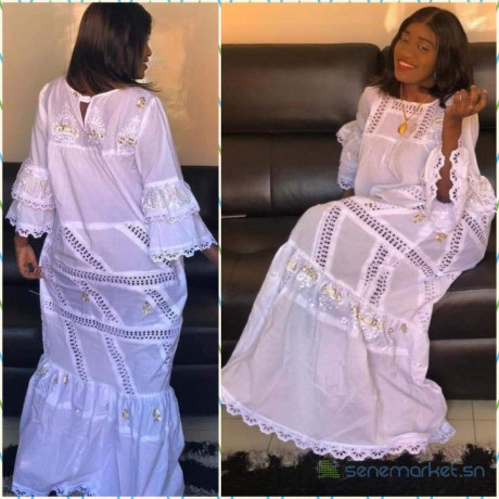 robe-blanche-pour-dames-big-0