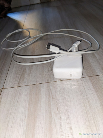 chargeur-macbook-pro-neuf-big-0