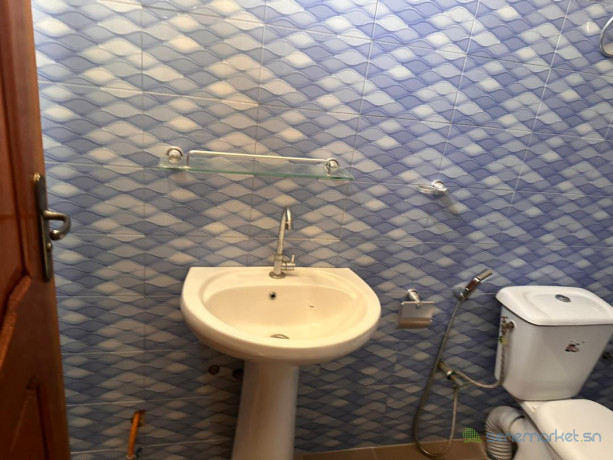 chambre-salle-de-bain-a-louer-big-1