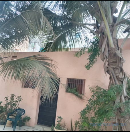 villa-6-pieces-de-200m2-a-vendre-aux-maristes-big-0