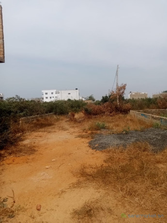 terrain-de-300-metres-carres-a-saly-a-big-1