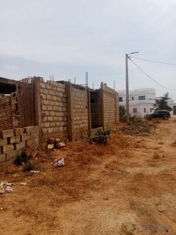 terrain-de-300-metres-carres-a-saly-a-big-2