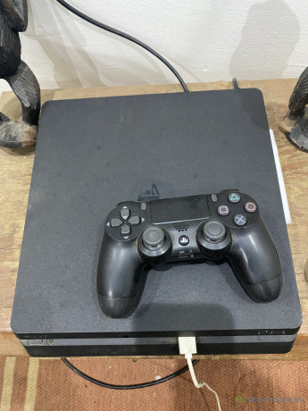 ps4-1-manette-120-000-f-big-0