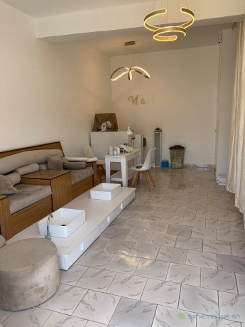 magasin-40m2-bien-place-a-louer-a-yoff-big-2