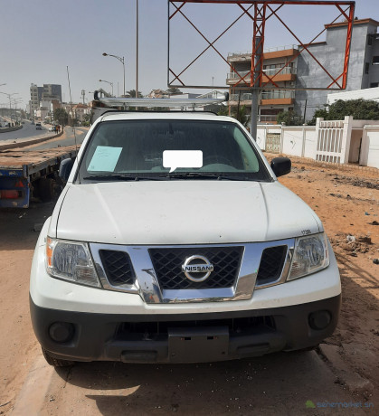nissan-frontier-annee-2017-automatique-essence-big-2