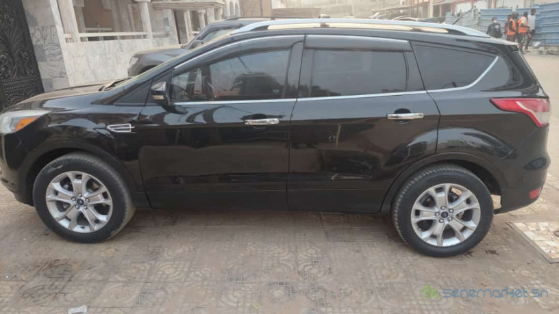 ford-escape-titanium-2015-full-options-big-3