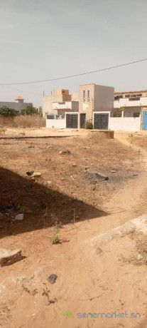 terrain-de-300-metres-carres-a-saly-diacksao-big-2