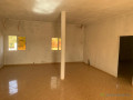 a-vendre-a-la-somone-extension-une-villa-de-cinq-chambres-en-finition-sur-un-terrain-de-300m2-small-3