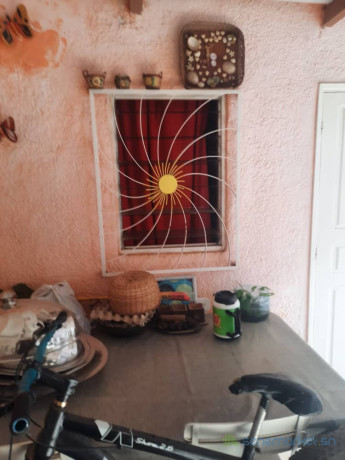 villa-3-pieces-de-150m2-a-vendre-a-sicap-liberte-big-2