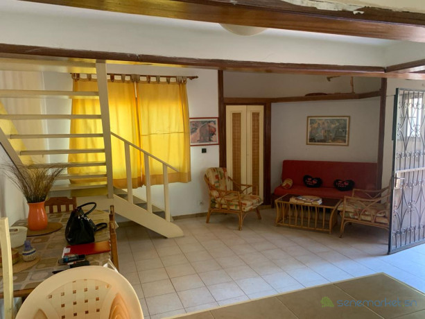 a-vendre-a-saly-dans-une-residence-securisee-proche-de-la-plage-et-de-toutes-les-commodites-une-villa-de-trois-pieces-sur-un-terrain-de-139m2-big-1