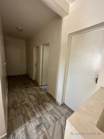 villa-r1-angle-de-252m2-a-refectionner-ou-a-demolir-a-vendre-aux-maristes-big-2