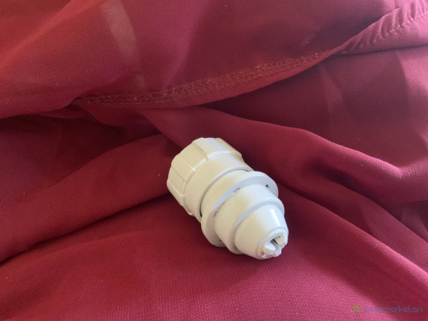 embout-reservoir-d-eau-frigo-beko-big-0