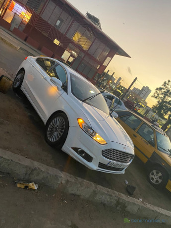 ford-fusion-titanium-2015-big-1