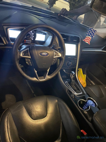 ford-fusion-titanium-2015-big-2