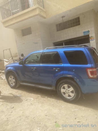 location-ford-escape-big-0