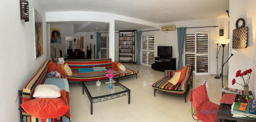 a-vendre-a-ngaparou-une-tres-belle-villa-proche-de-la-plage-et-de-la-route-sur-un-terrain-de-1000m2-big-1