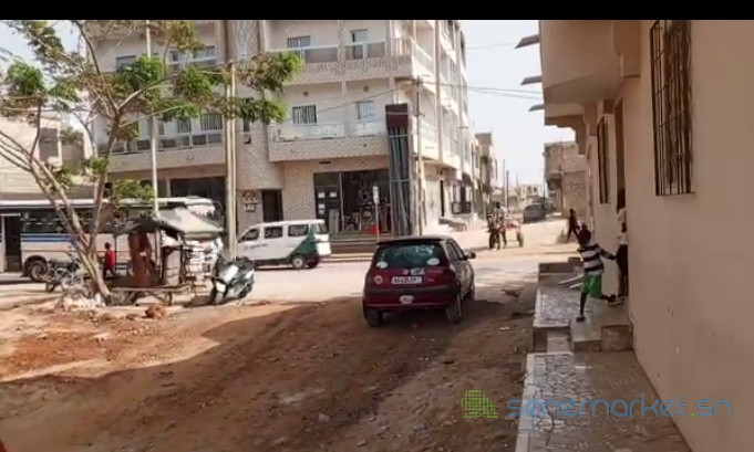 terrain-angle-2eme-position-apix-tivaoune-peul-big-0