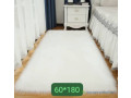 tapis-de-sol-en-fausse-fourrure-18060cm-small-0