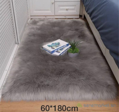 tapis-de-sol-en-fausse-fourrure-18060cm-big-2