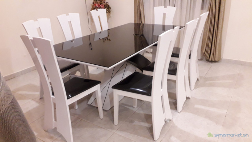 table-a-manger-avec-8-chaises-big-0