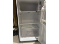 frigo-bar-sharp-avec-une-partie-congelateur-small-0