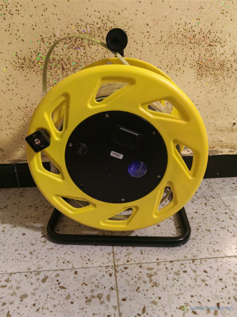 sonde-piezometrique-100m-200m-big-2