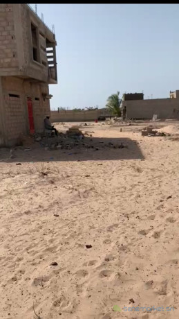 terrain-angle-150m2-bambilor-diacksao-cite-ddd-big-0