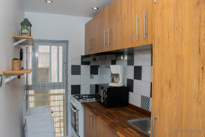 appartement-meuble-de-3-pieces-a-vendre-au-sud-foire-big-4