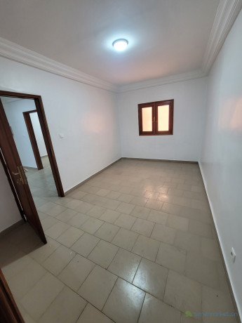 appartement-de-3-chambres-salon-a-louer-big-4