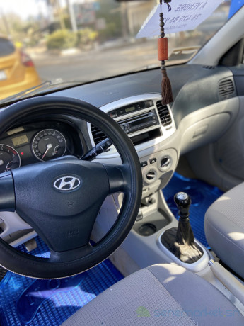 vente-de-voiture-a-prix-cadeau-big-1