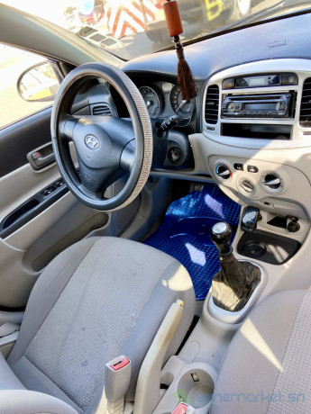vente-de-voiture-a-prix-cadeau-big-3