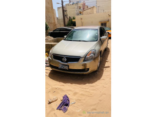 Nissan altima